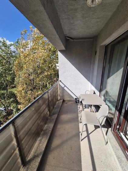 Apartament cu 3 camere semidecomandat în Națiunile Unite