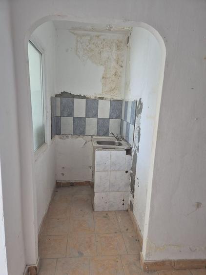 Garsoniera de vanzare Navodari, 24 mp, ideala pentru renovare/investitie - 1