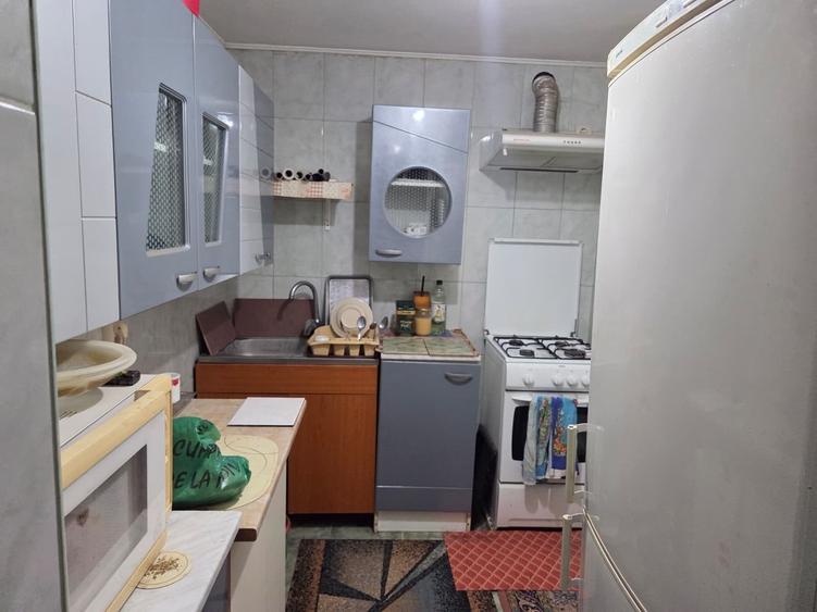 Casă individuală cu 4 camere cu Teren 1100 Mp în Central