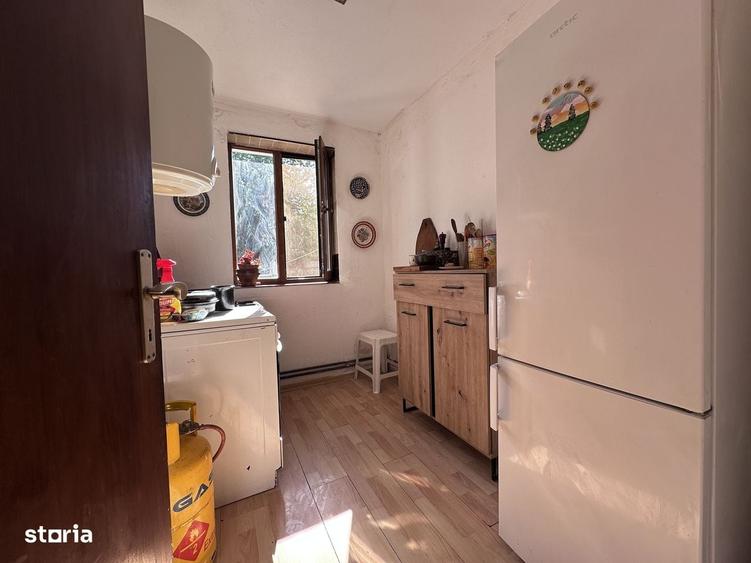 Vanzare casa in Pucioasa, Dambovita - 4 camere - teren 5.808 mp - 15