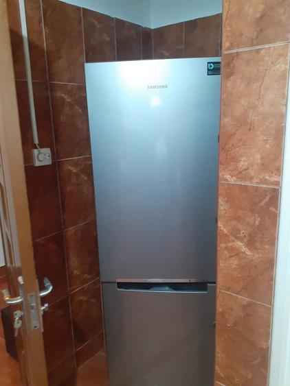 Apartament cu 3 camere semidecomandat, mobilat în Obor