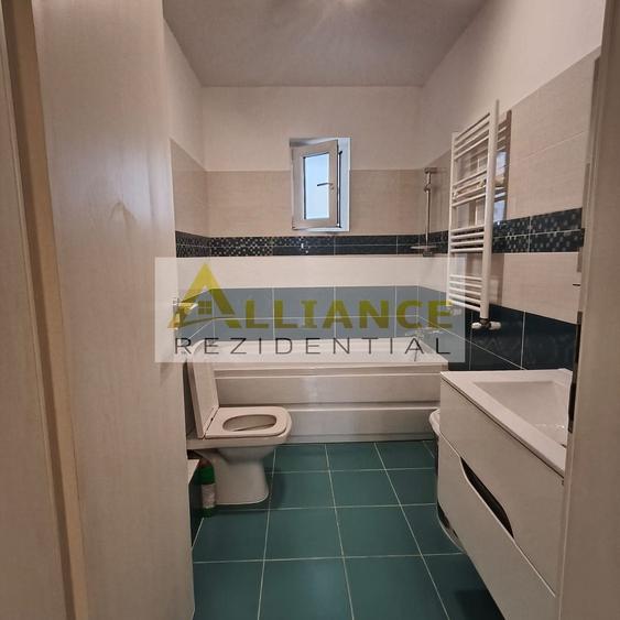 Apartament cu 2 camere decomandat, mobilat în Sud