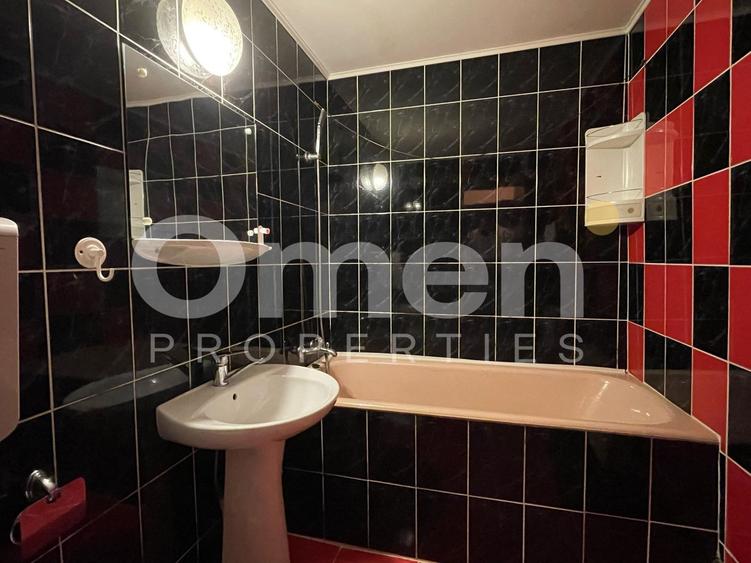 Apartament cu 3 camere decomandat, mobilat în Hotvon