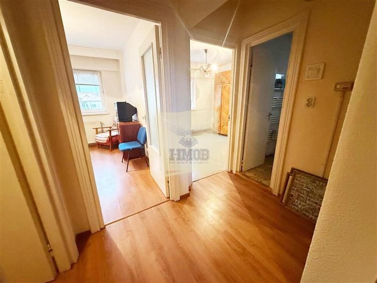 Apartament cu 4 camere decomandat, mobilat în Vasile Aaron