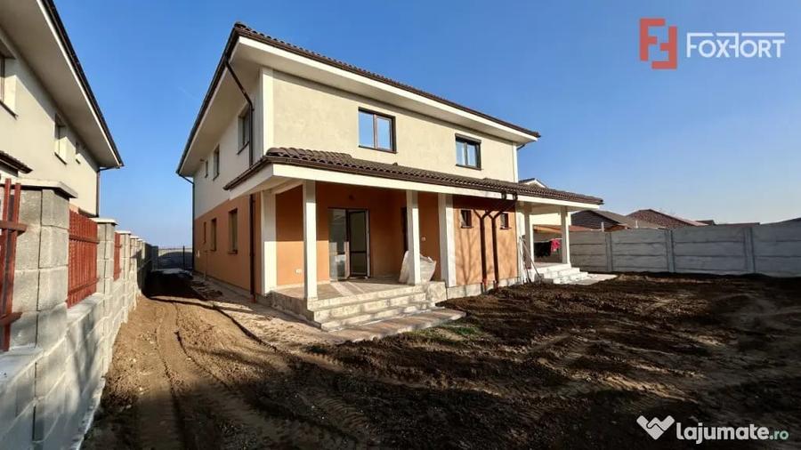 Casă cu 5 camere cu Teren 300 Mp în Sânandrei