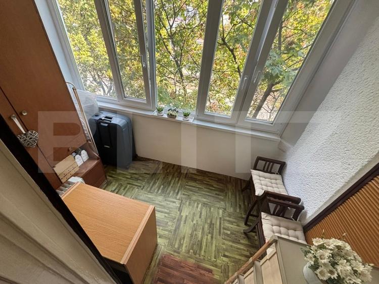 Apartament cu 3 camere decomandat, mobilat în Dacia