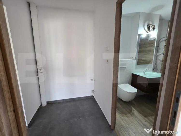 Apartament cu 3 camere decomandat în Micro 16