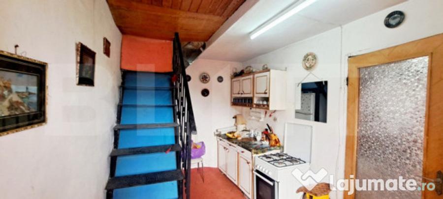 Casă cu 2 camere cu Teren 1000 Mp în Dezmir