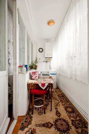 Apartament cu 2 camere semidecomandat, mobilat în Micro 17