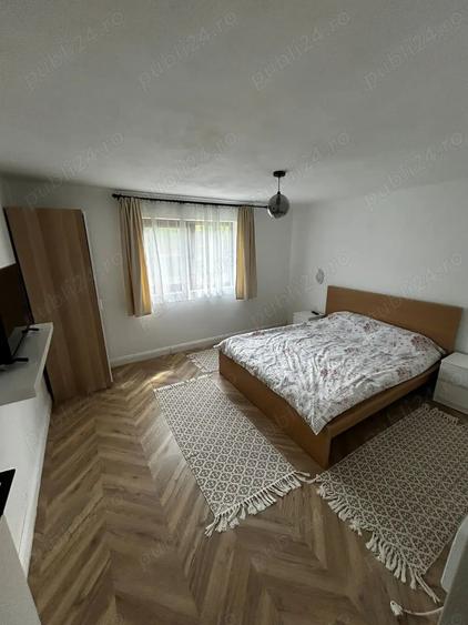 Casă cu 3 camere cu Teren 1285 Mp în Brezoi