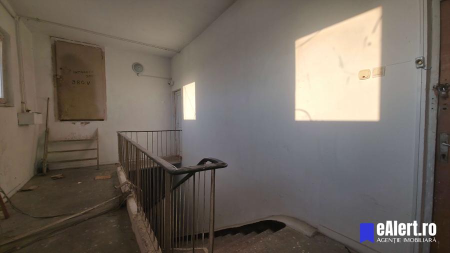 Apartament 4 camere, etaj 9/9 cu etaj tehnic, Str. Mărgeanului, Sector 5 - 38