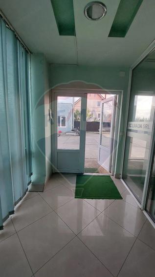 Spațiu comercial, de 880 mp, în Muntenii de Jos