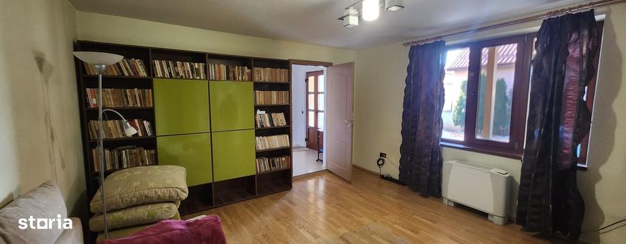 Casă cu 6 camere cu Teren 736 Mp în IAR