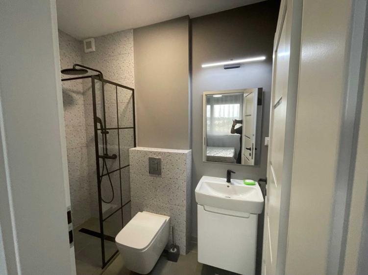 Apartament cu 3 camere decomandat în Corunca