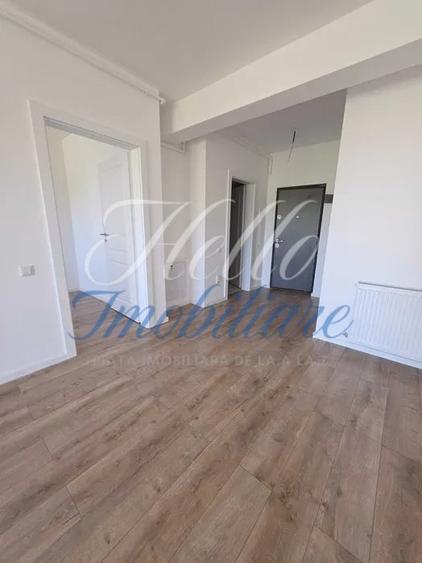 Apartament cu 2 camere semidecomandat în Florești