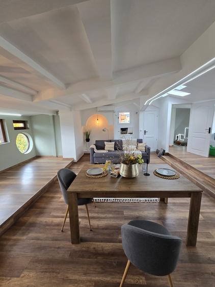 Apartament cu 4 camere decomandat, mobilat în Pipera