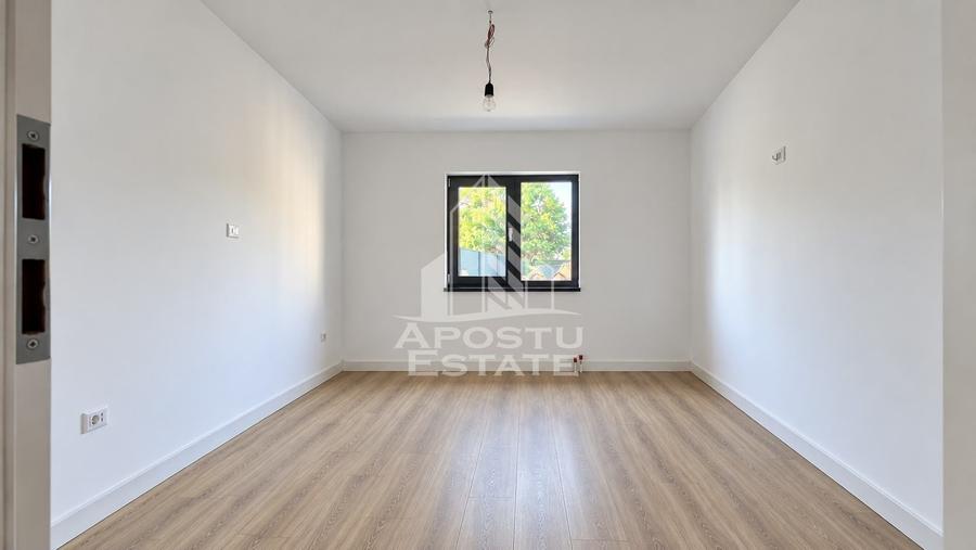 Casă individuală cu 4 camere cu Teren 1508 Mp în Berini