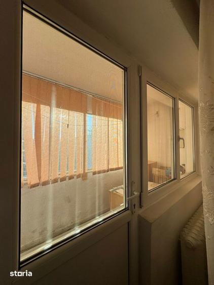 Apartament cu 4 camere decomandat, mobilat în Rahova