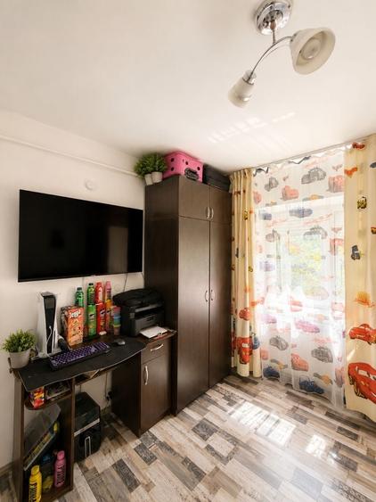 Apartament cu 2 camere decomandat în Exterior Vest