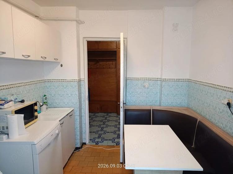 Apartament cu 3 camere decomandat în Vest