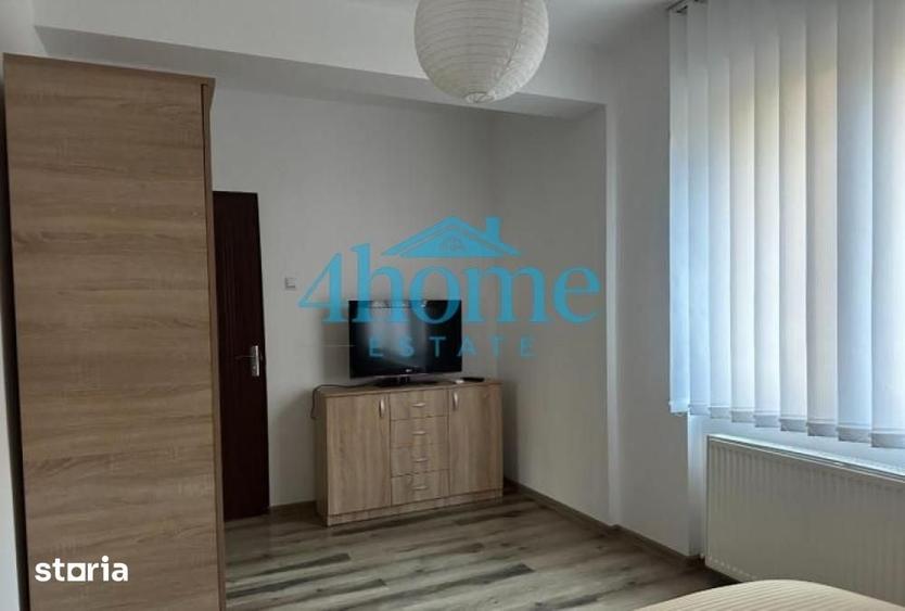 Apartament cu 3 camere în Romană