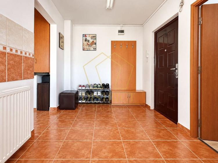 Apartament cu 2 camere decomandat, mobilat în Aradului