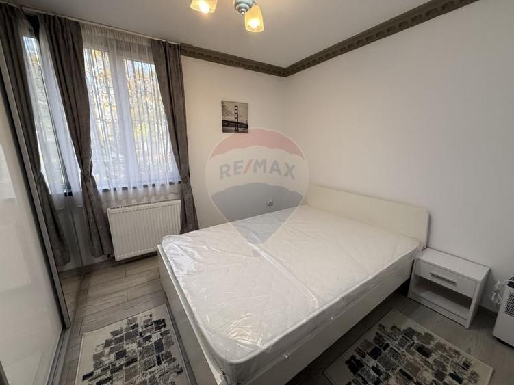 Apartament cu 3 camere decomandat, mobilat în Teiul Doamnei