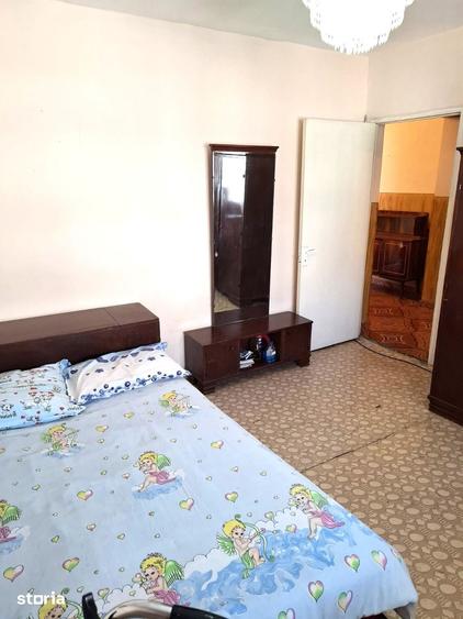 Apartament cu 4 camere decomandat în Unirii Sud