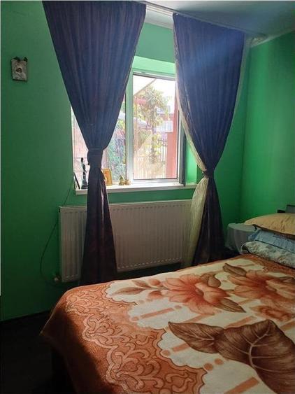 Casă individuală cu 3 camere cu Canalizare în Rahova