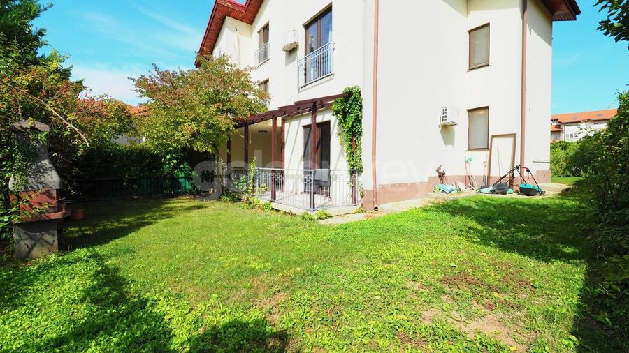 Duplex cu 6 camere cu Canalizare în Pipera