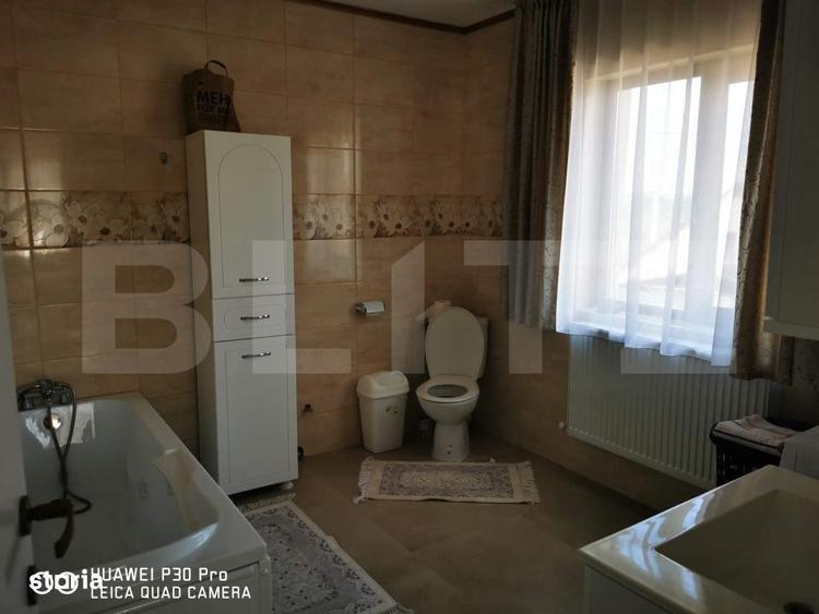 Casă cu 4 camere în Dumbrava