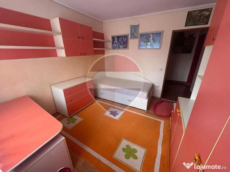 Apartament cu 3 camere decomandat în Nord