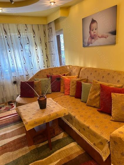 Apartament cu 4 camere decomandat în Micro 15