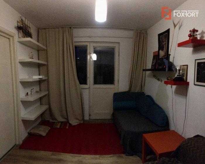 Apartament cu 2 camere semidecomandat, mobilat în Dacia