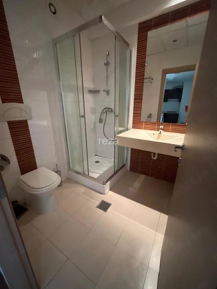 Apartament doua camere de vanzare
