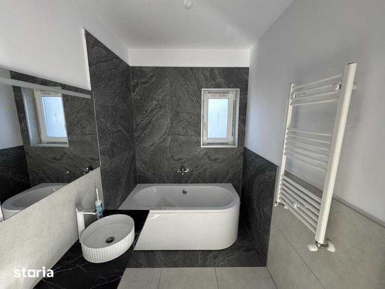 Casă cu 4 camere cu Teren 370 Mp în Valea Lupului
