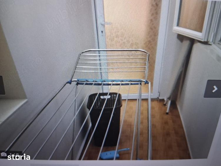 Apartament cu 2 camere semidecomandat în Tei
