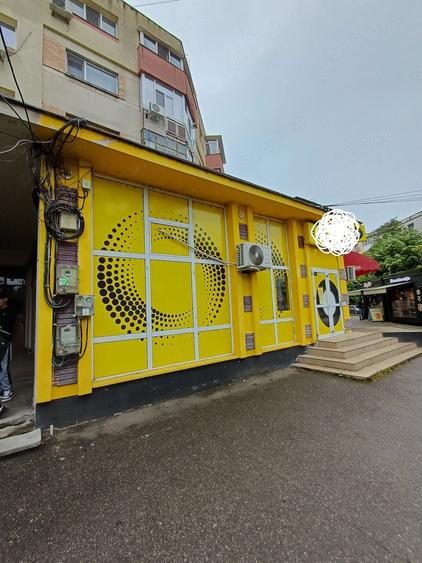 Spațiu comercial, de 81 mp, în Eremia