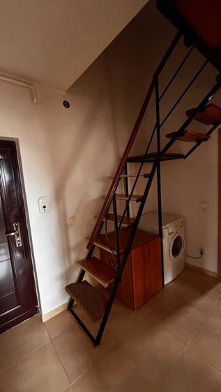 Apartament cu 3 camere decomandat în Turnișor