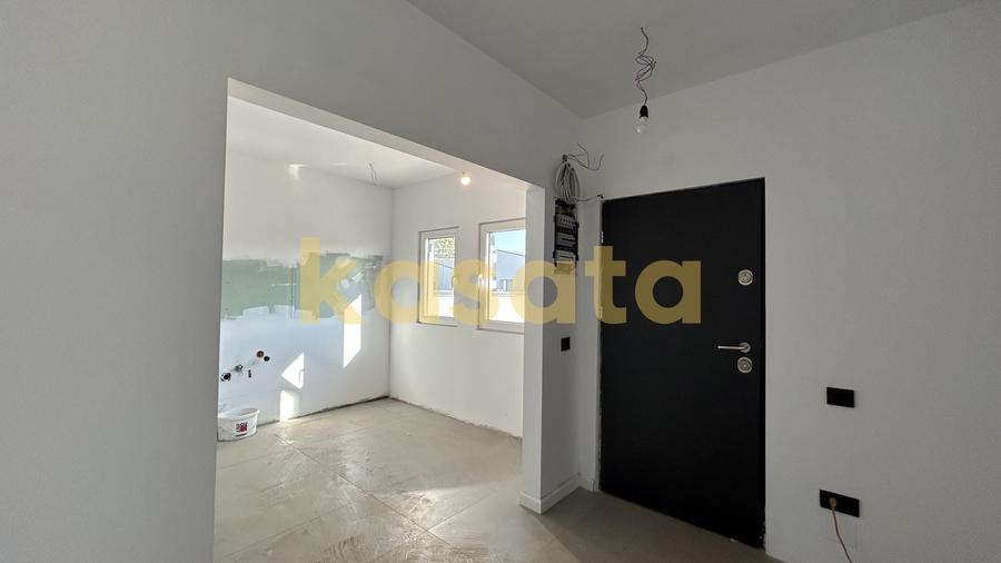 Duplex cu 4 camere cu Canalizare în Balotești