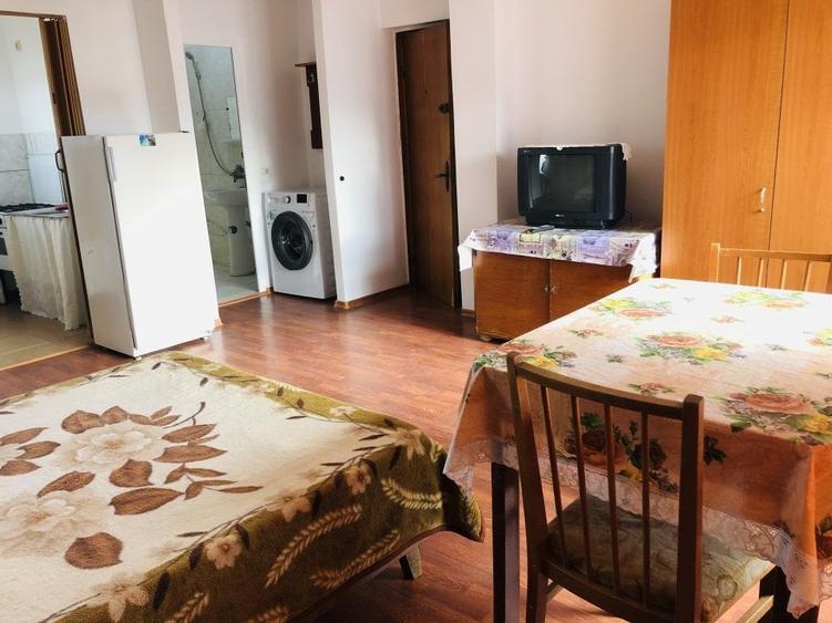 Garsonieră decomandată, mobilată în Inel II