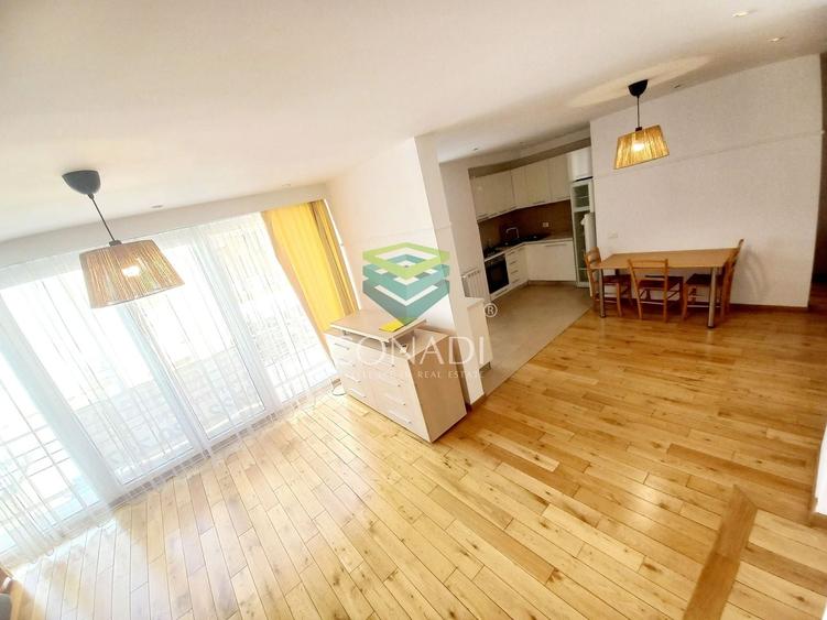 Apartament cu 3 camere semidecomandat, mobilat în Herăstrău