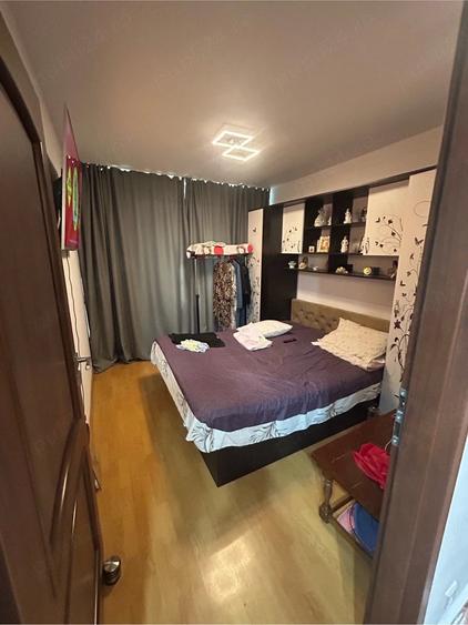 Apartament cu 3 camere decomandat în Șagului