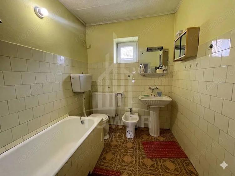 Casă cu 3 camere cu Teren 1000 Mp în Calea Poplăcii