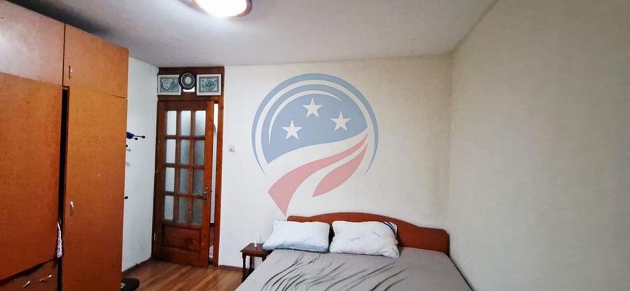 Apartament cu 4 camere decomandat în Gării