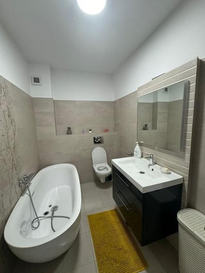 Apartament cu 2 camere decomandat în Florești