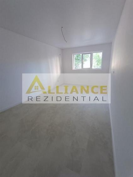 Apartament cu 2 camere decomandat în Apărătorii Patriei