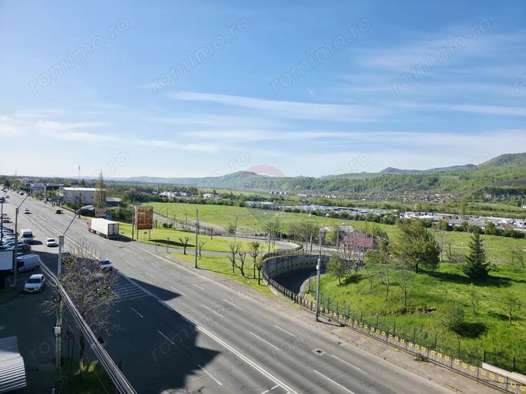 Apartament cu 2 camere decomandat în 1 Mai