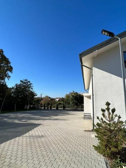 Duplex cu 5 camere cu Teren 250 Mp în Autogară