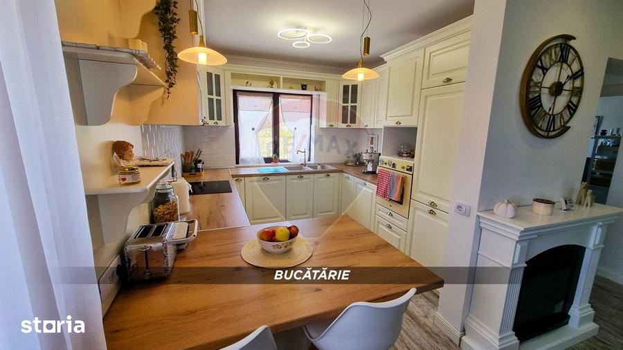 Casă cu 5 camere cu Teren 1000 Mp în Recea